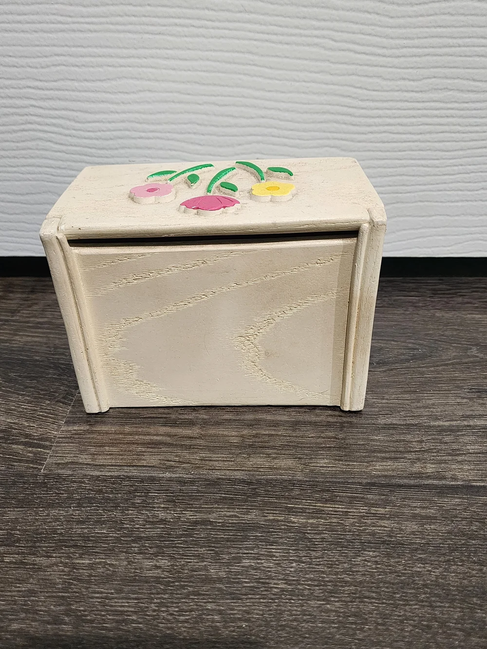 Vintage Recipe box flip open flowers Floral wood look white green pink FTD 1985